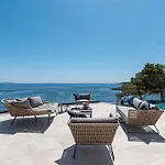 Korcula Grandeur 5 Bedrooms Stunning Waterfront Setting Sea Access Villa *