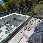 Villa Korcula Grandeur 5 Bedrooms Stunning Waterfront Setting Sea Access *