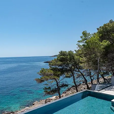 Korcula Grandeur 5 Bedrooms Stunning Waterfront Setting Direct Sea Access