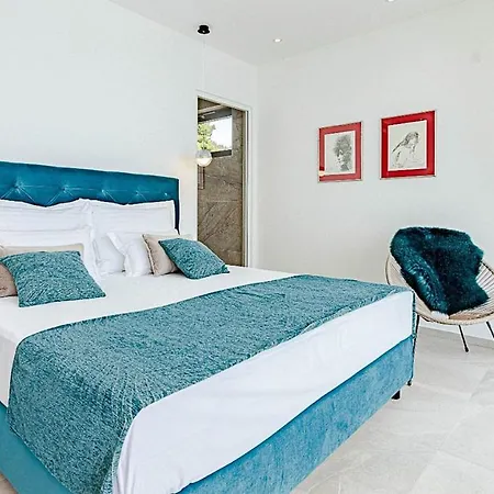 Korcula Grandeur 5 Bedrooms Stunning Waterfront Setting Sea Access