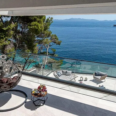 Korcula Grandeur 5 Bedrooms Stunning Waterfront Setting Direct Sea Access Villa Prizba