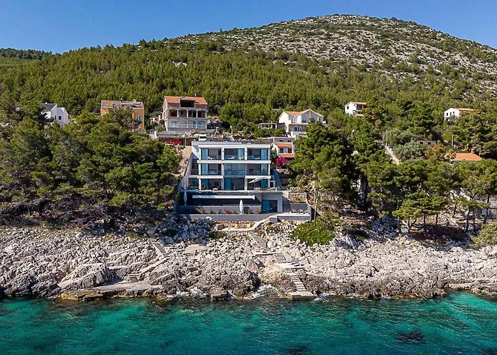 Korcula Grandeur 5 Bedrooms Stunning Waterfront Setting Sea Access Prižba