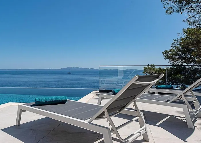 Korcula Grandeur 5 Bedrooms Stunning Waterfront Setting Sea Access Villa Prizba