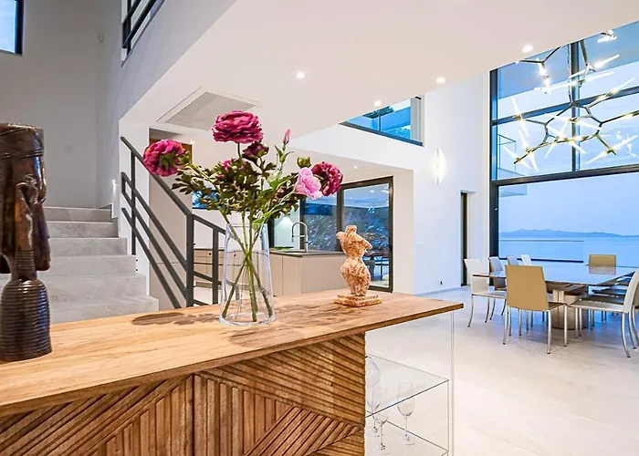 Korcula Grandeur 5 Bedrooms Stunning Waterfront Setting Sea Access